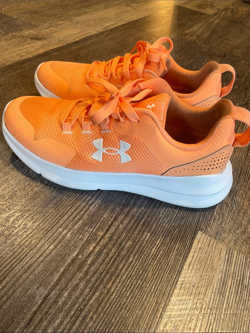 Under Armour Women’s Coral Orange Athletic Running Shoes - Picture 3 of 8